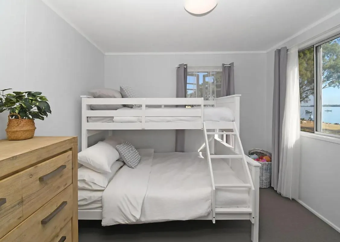 Bazza'S Beach House Burrum Heads 0*,